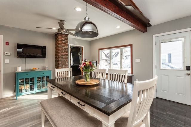 17 Anawan St, Taunton, MA 02780