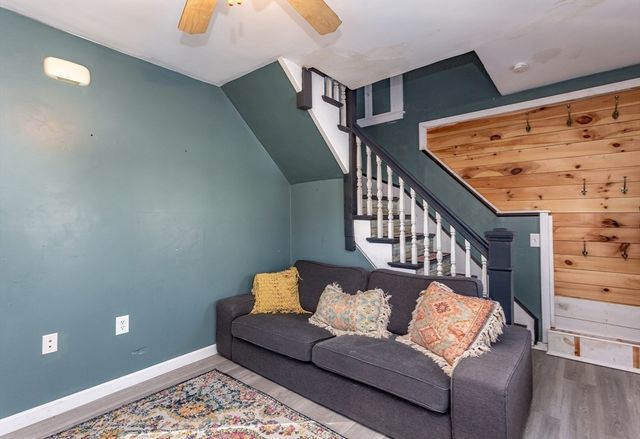 17 Anawan St, Taunton, MA 02780