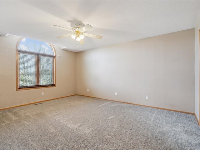 3090 Primrose St, Marion, IA 52302