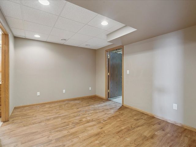 3090 Primrose St, Marion, IA 52302