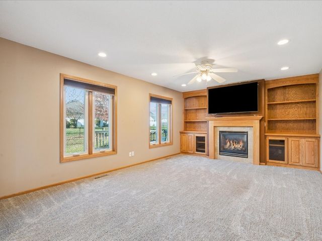 3090 Primrose St, Marion, IA 52302