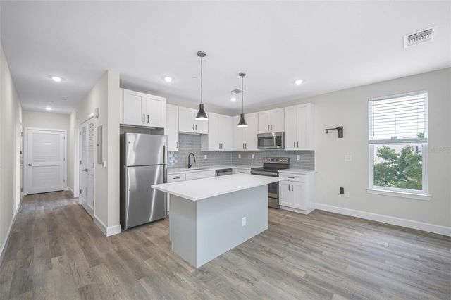 357 5TH STREET S, St Petersburg, FL 33701