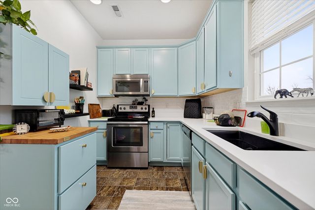 439 Dylan Drive, Avon, IN 46123