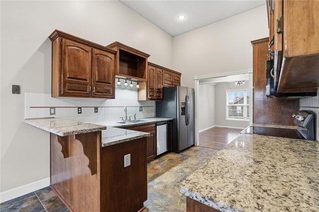 402 Shannon Avenue, Smithville, MO 64089