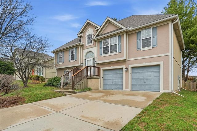 402 Shannon Avenue, Smithville, MO 64089