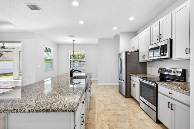 3813 MILFLORES DRIVE, Sun City Center, FL 33573