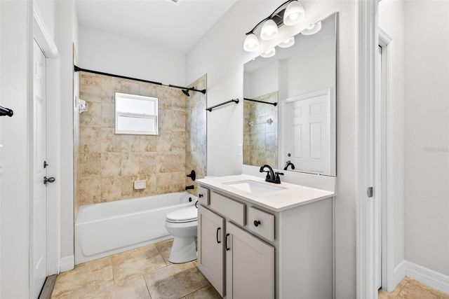 3813 MILFLORES DRIVE, Sun City Center, FL 33573