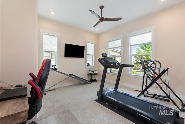 9351 W Sooty Grouse Ct, Boise, ID 83714