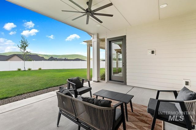 9351 W Sooty Grouse Ct, Boise, ID 83714
