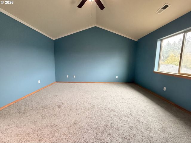 146 Ne AMERICAN Dr, Mc Minnville, OR 97128