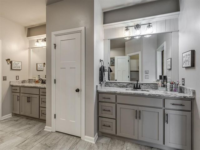 962 County Street 2983, Blanchard, OK 73010