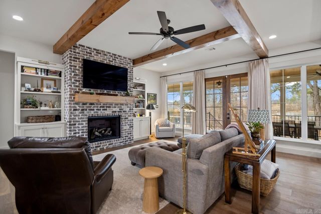 2113 SABLE OAKS, Bryant, AR 72022