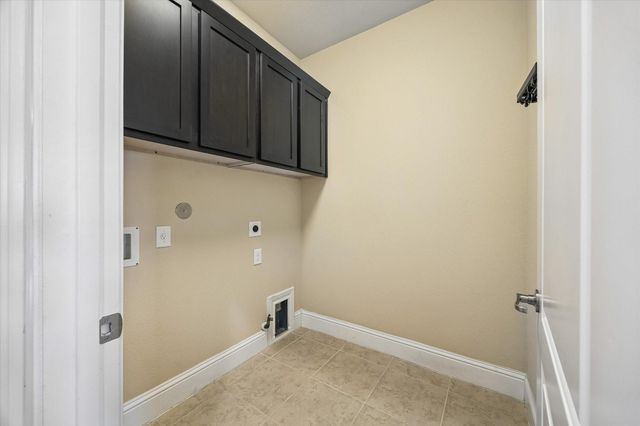 2611 Shady Woods Lane, Houston, TX 77008