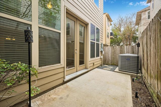 2611 Shady Woods Lane, Houston, TX 77008