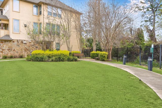 2611 Shady Woods Lane, Houston, TX 77008