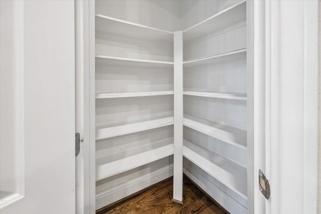 2611 Shady Woods Lane, Houston, TX 77008