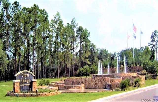 7760 N Pocono Drive, Citrus Springs, FL 34434