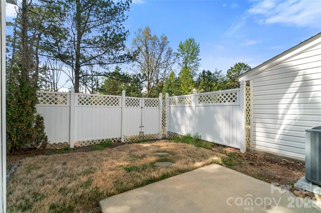 3086 Caldwell Ridge Parkway, Charlotte, NC 28213