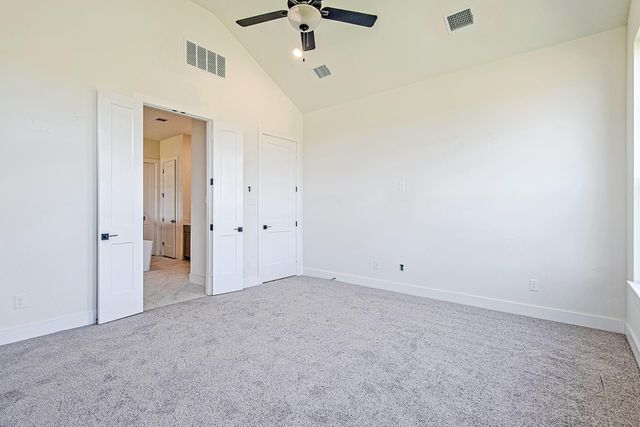 153 Peninsula Point Drive, Montgomery, TX 77356