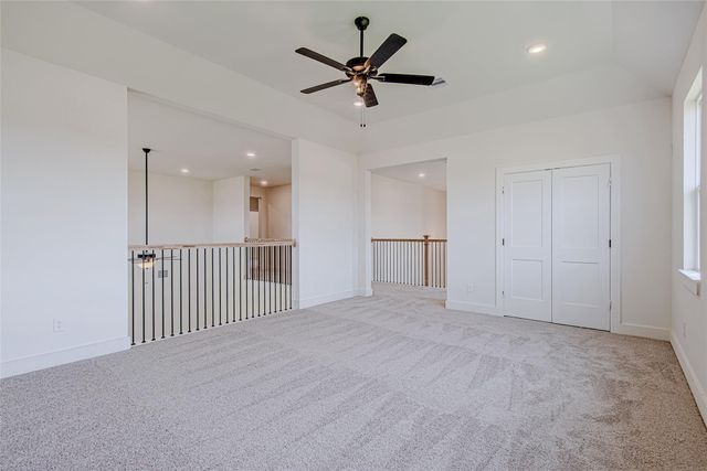 153 Peninsula Point Drive, Montgomery, TX 77356