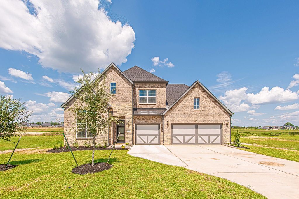 153 Peninsula Point Drive, Montgomery, TX 77356