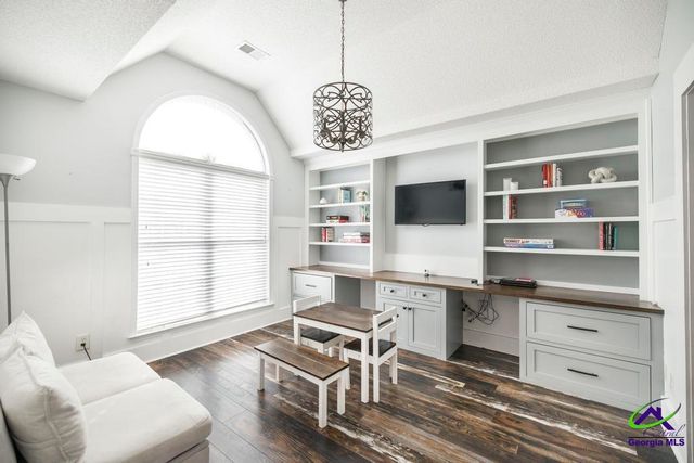 302 Erin Way, Warner Robins, GA 31088