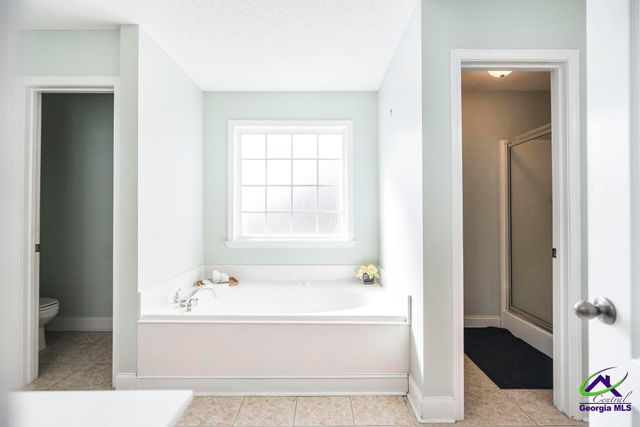 302 Erin Way, Warner Robins, GA 31088