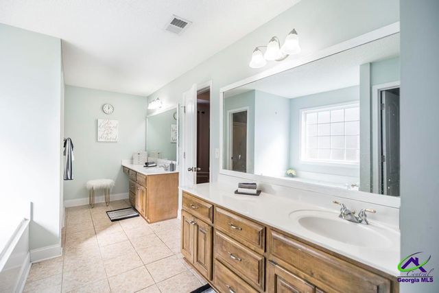 302 Erin Way, Warner Robins, GA 31088