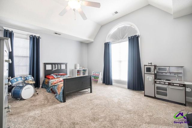 302 Erin Way, Warner Robins, GA 31088