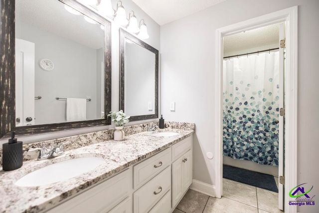 302 Erin Way, Warner Robins, GA 31088