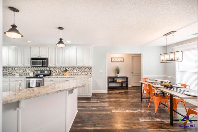 302 Erin Way, Warner Robins, GA 31088