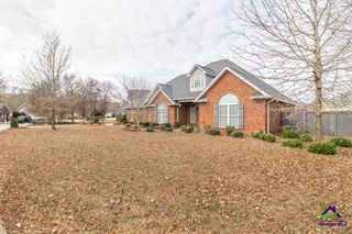 302 Erin Way, Warner Robins, GA 31088