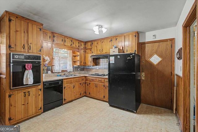 4455 Hillpine Road, Forest Park, GA 30297