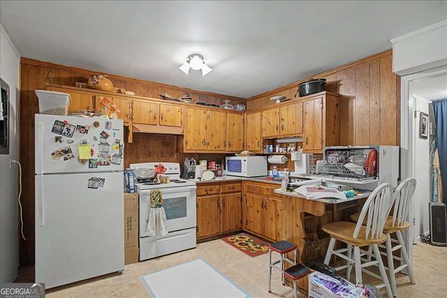 4455 Hillpine Road, Forest Park, GA 30297