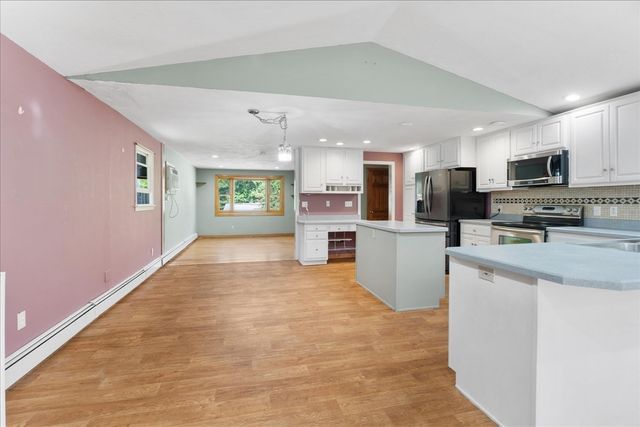 59 Southgate Rd, Franklin, MA 02038