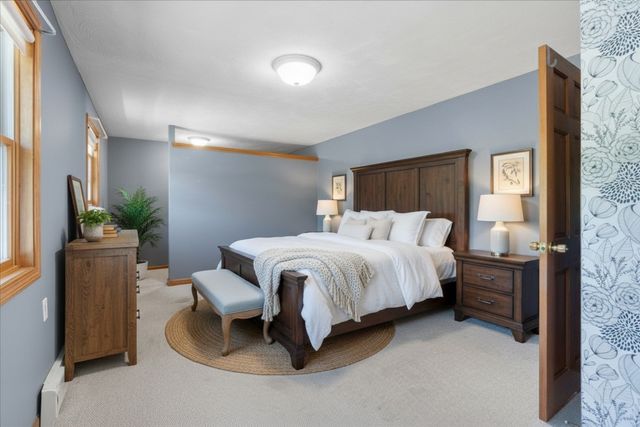 59 Southgate Rd, Franklin, MA 02038