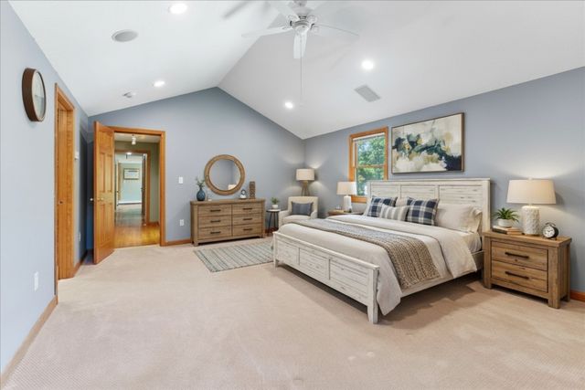59 Southgate Rd, Franklin, MA 02038