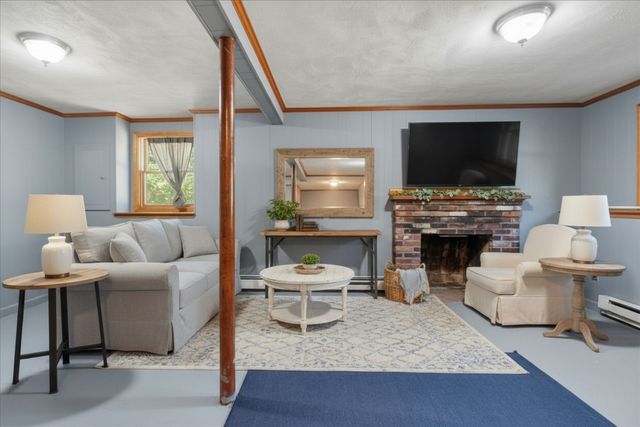 59 Southgate Rd, Franklin, MA 02038