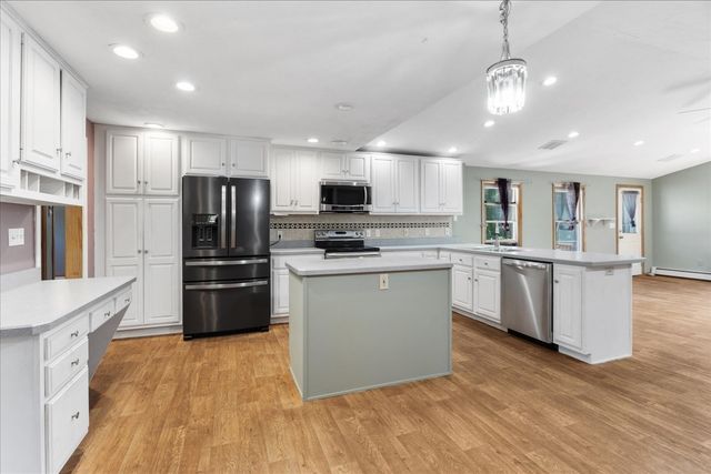 59 Southgate Rd, Franklin, MA 02038