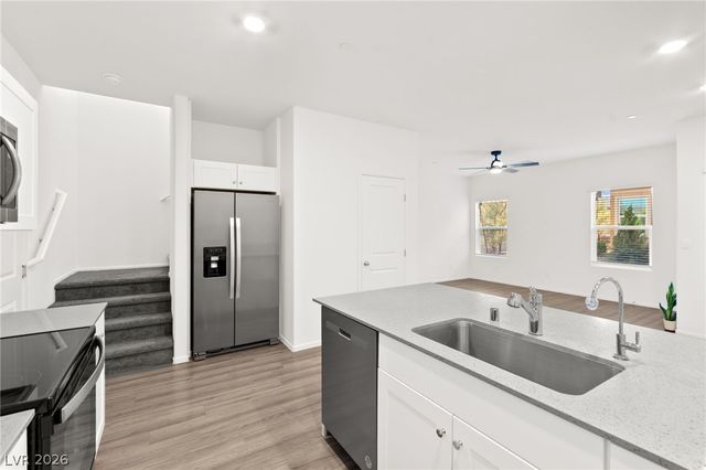 491 Waterfall Cove Court, Henderson, NV 89002