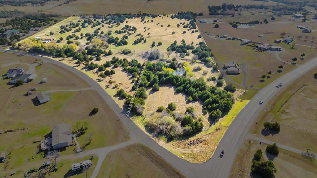 15223 S Fm 372, Valley View, TX 76272