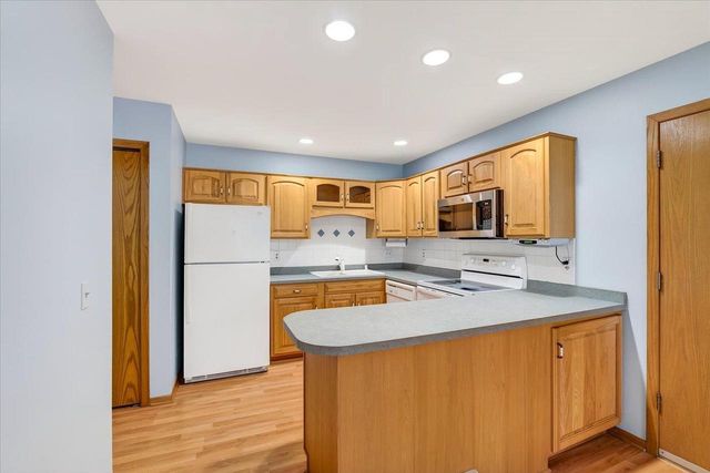 1717 Prairie Road, Madison, WI 53711