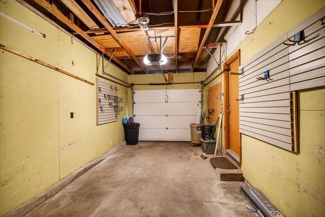 1717 Prairie Road, Madison, WI 53711