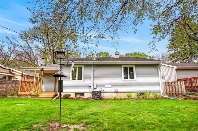 1717 Prairie Road, Madison, WI 53711