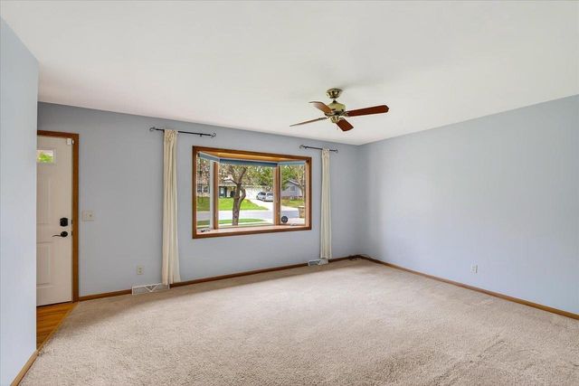 1717 Prairie Road, Madison, WI 53711