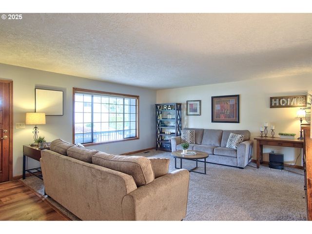 3110 Sw 30TH St, Gresham, OR 97080