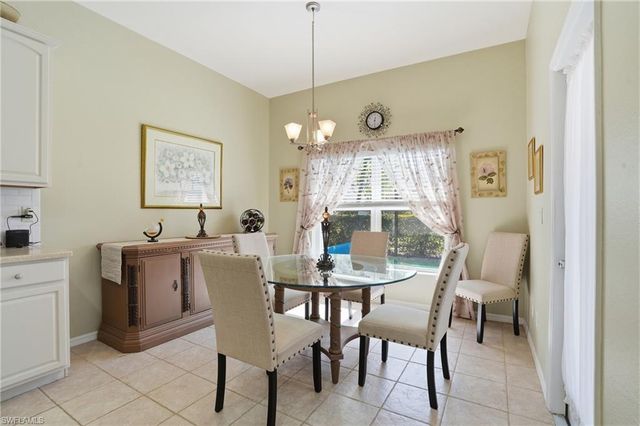 9729 Gladiolus Bulb LOOP, Fort Myers, FL 33908