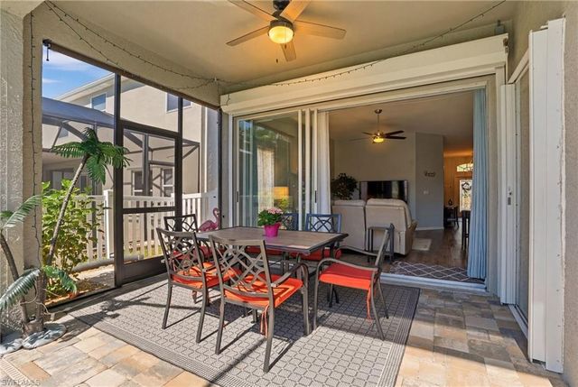 9729 Gladiolus Bulb LOOP, Fort Myers, FL 33908