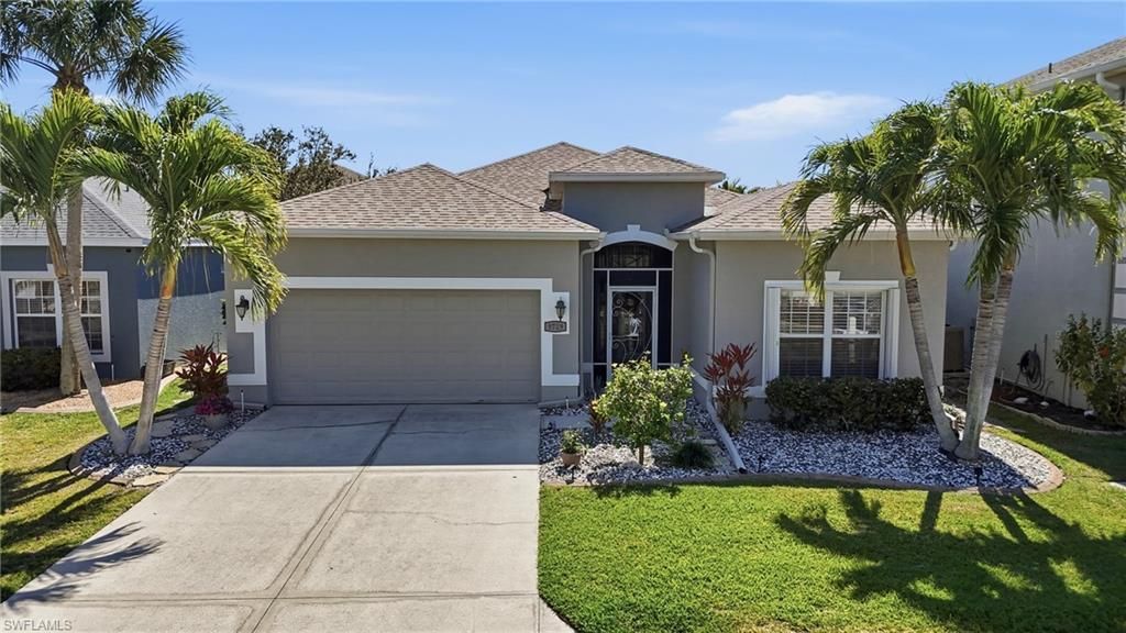 9729 Gladiolus Bulb LOOP, Fort Myers, FL 33908