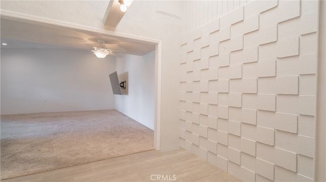 1880 St John Rd Mut 15, 33B, Seal Beach, CA 90740